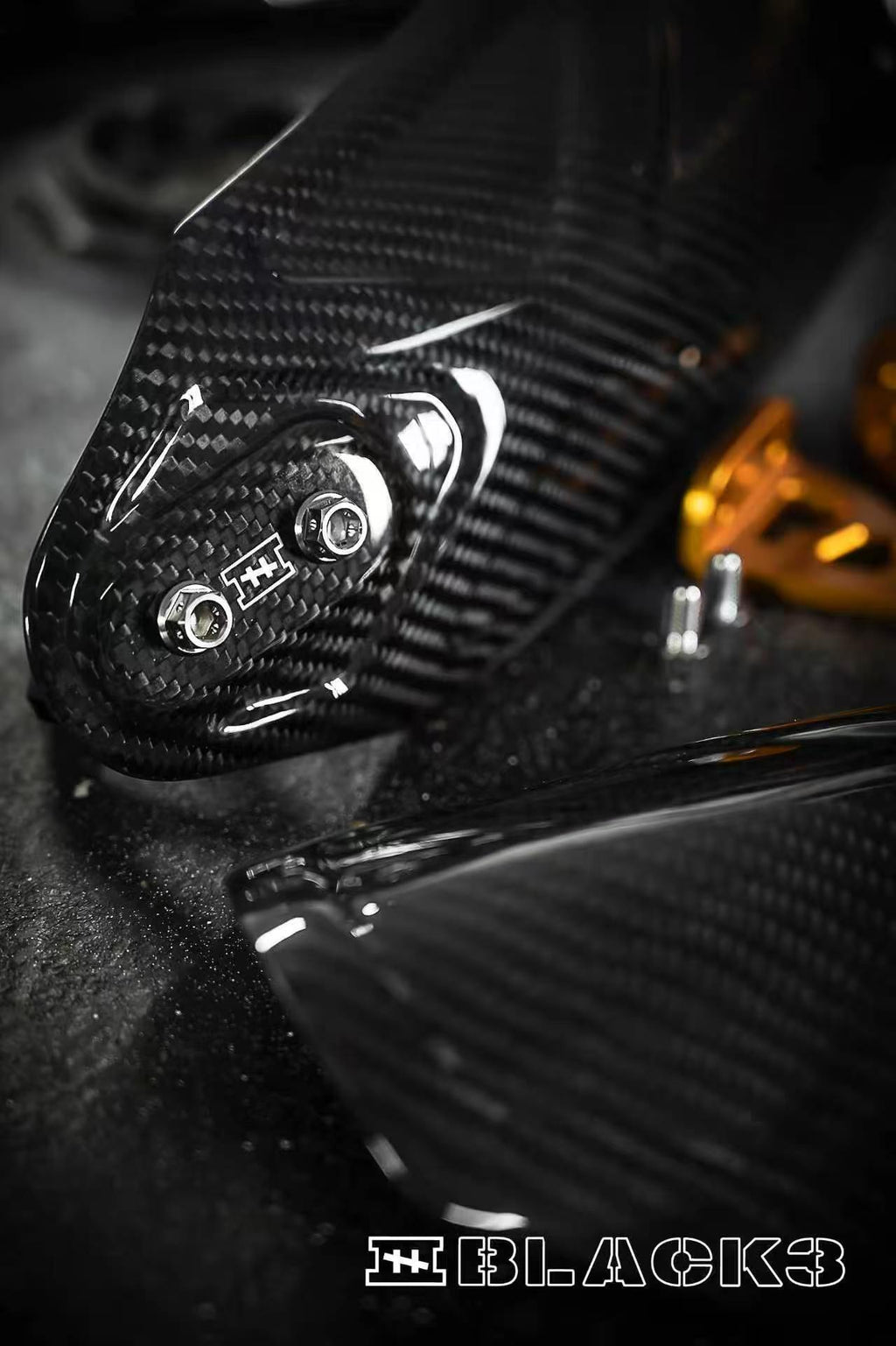 BLACK3 Carbon Fiber Handguard