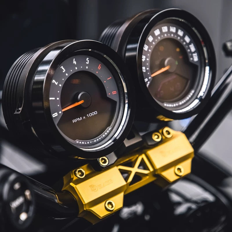 CNC gauge bezel for Harley-Davidson FXLRS Low Rider S, detail view