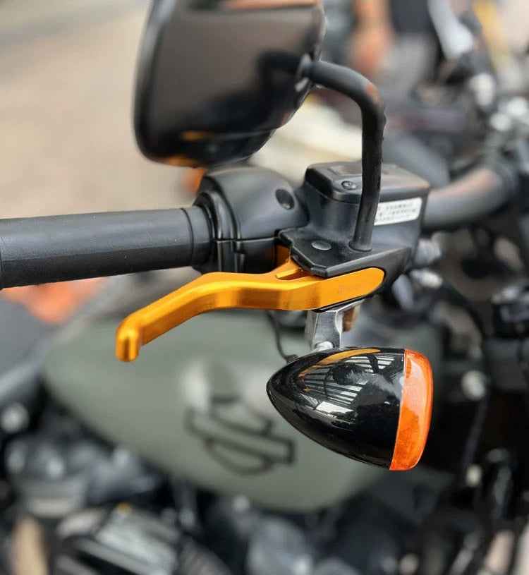 CNC short hand levers for Harley-Davidson Softail and Touring, close-up