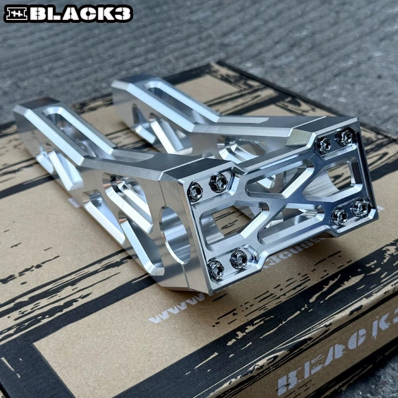 T800 CNC hollow handlebar riser for Harley-Davidson, detail view