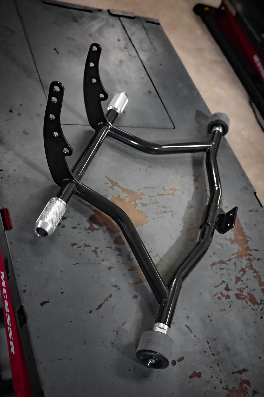 clubstyle crashbar II EVO for Harley-Davidson Softail, aluminum sliders, top view